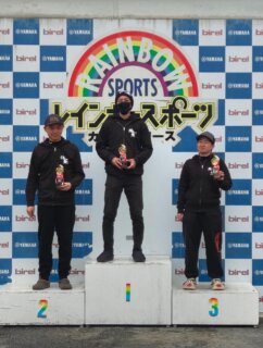 レインボーMOTOグランプリの表彰式の写真を載せます🌈
みなさま、おめでとうございます㊗️