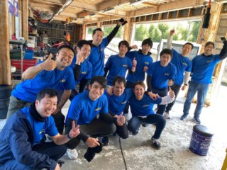 今日、レンタルカートで貸切をしてくれたお客様！
レインボーのコースが入ったTシャツまで作ってる〜🥰
楽しんでくれてありがとうございます😊🌈😊🌈😊🌈